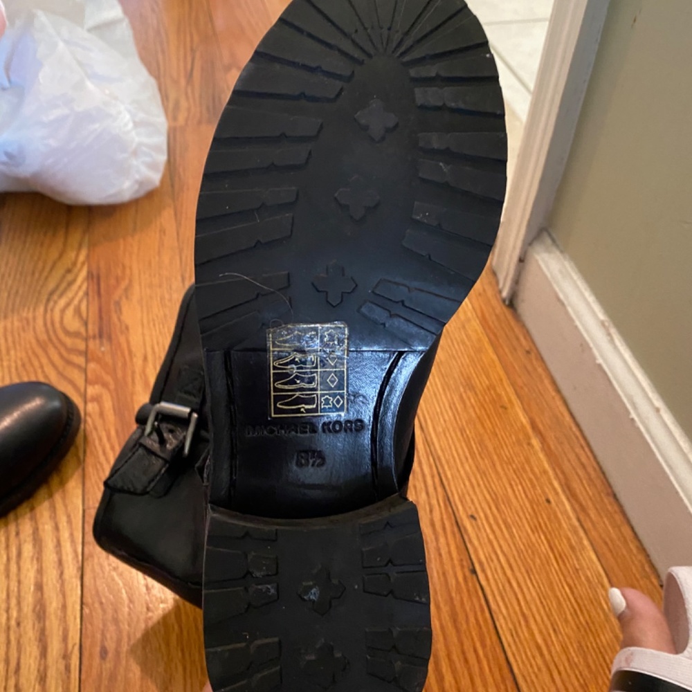 Michael kors short boots - Picture 4 of 6